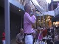 zanger Gee roze maandag 2010 Cafe de Paris Tilburg