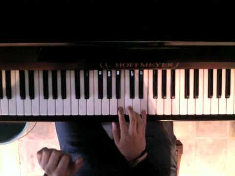 Roses Outkast piano Tutorial (original intro version) - YouTube