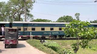 Train from Bangladeshi#train #travel #bangladesh  screenshot 3