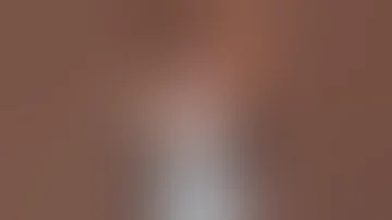والله مو مستوعبة الاسلئه هي الي عم تجيني 