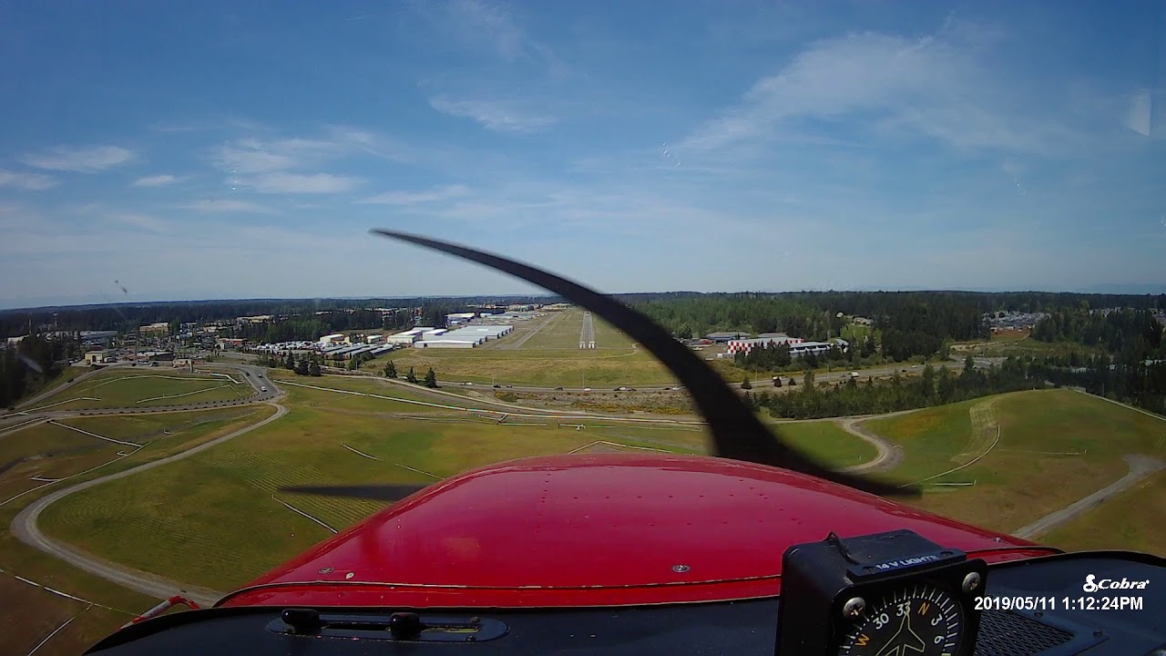 C172 landing at KPLU - YouTube