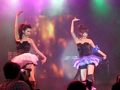 BY2湊熱鬧MINI CONCERT演唱會組曲-Super star.舞娘(by 胖胖拍攝)