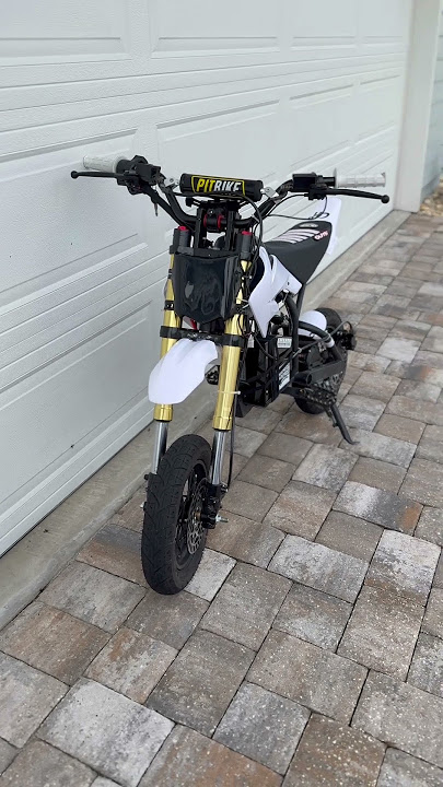 haven’t had any time for long forms #surron #surronster #supermoto #bikelife #moddedrazor #fyp #cool