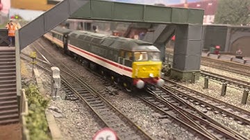 Bachmann Intercity Swallow class 47 running session