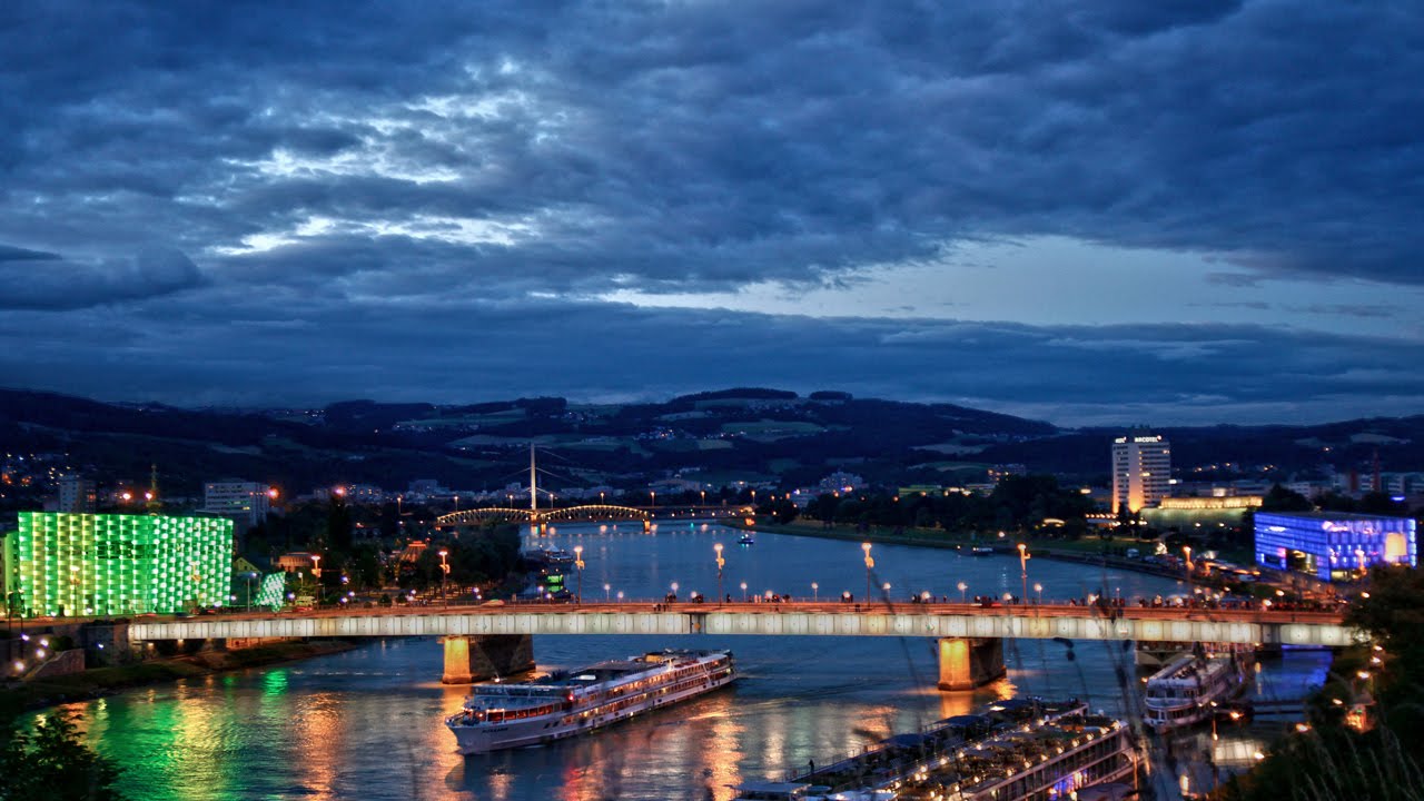 Visit Linz - Experience the European Capital of Culture 2009 Short