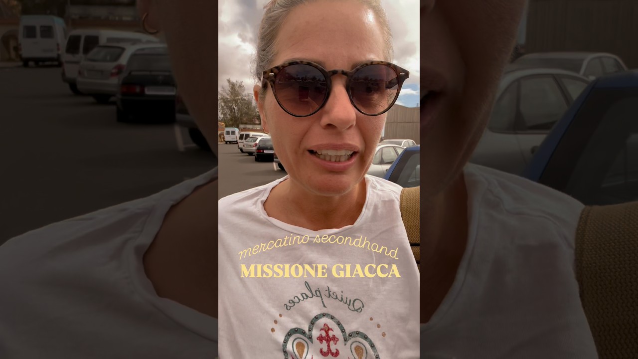 cercare una giacca al mercatino second hand della domenica…