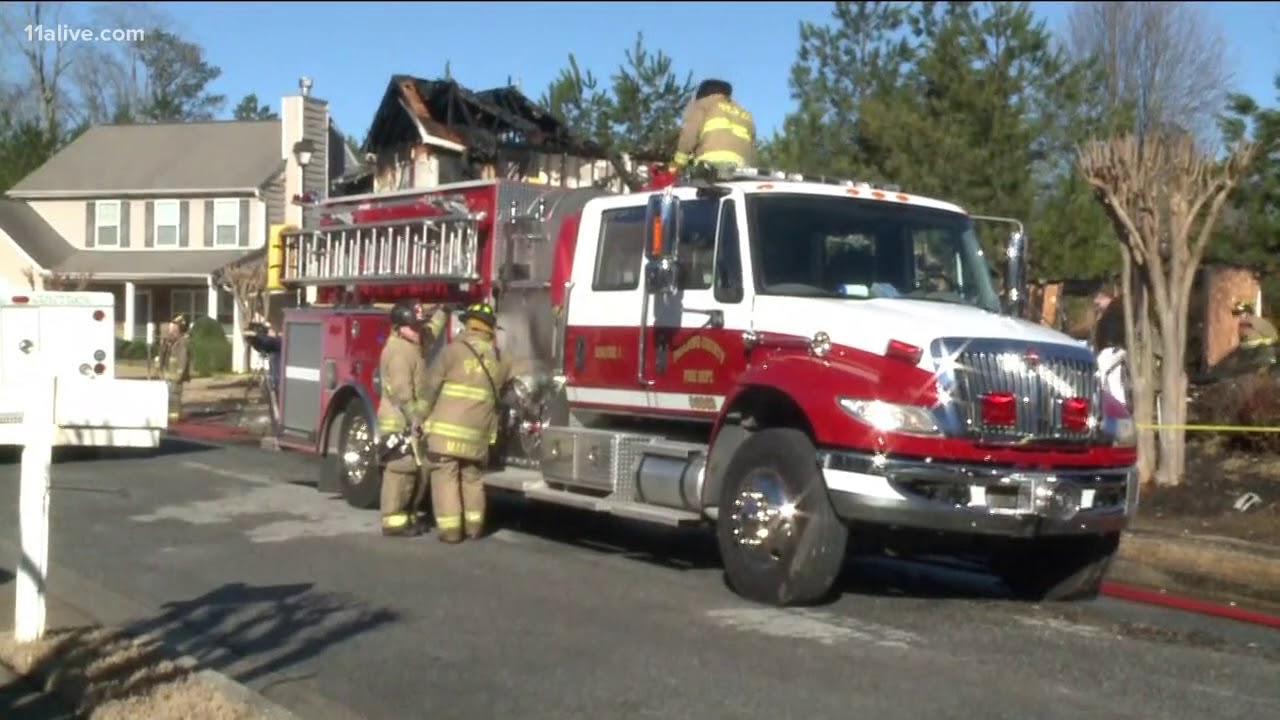 20 homes damaged in Hiram subdivision fire YouTube