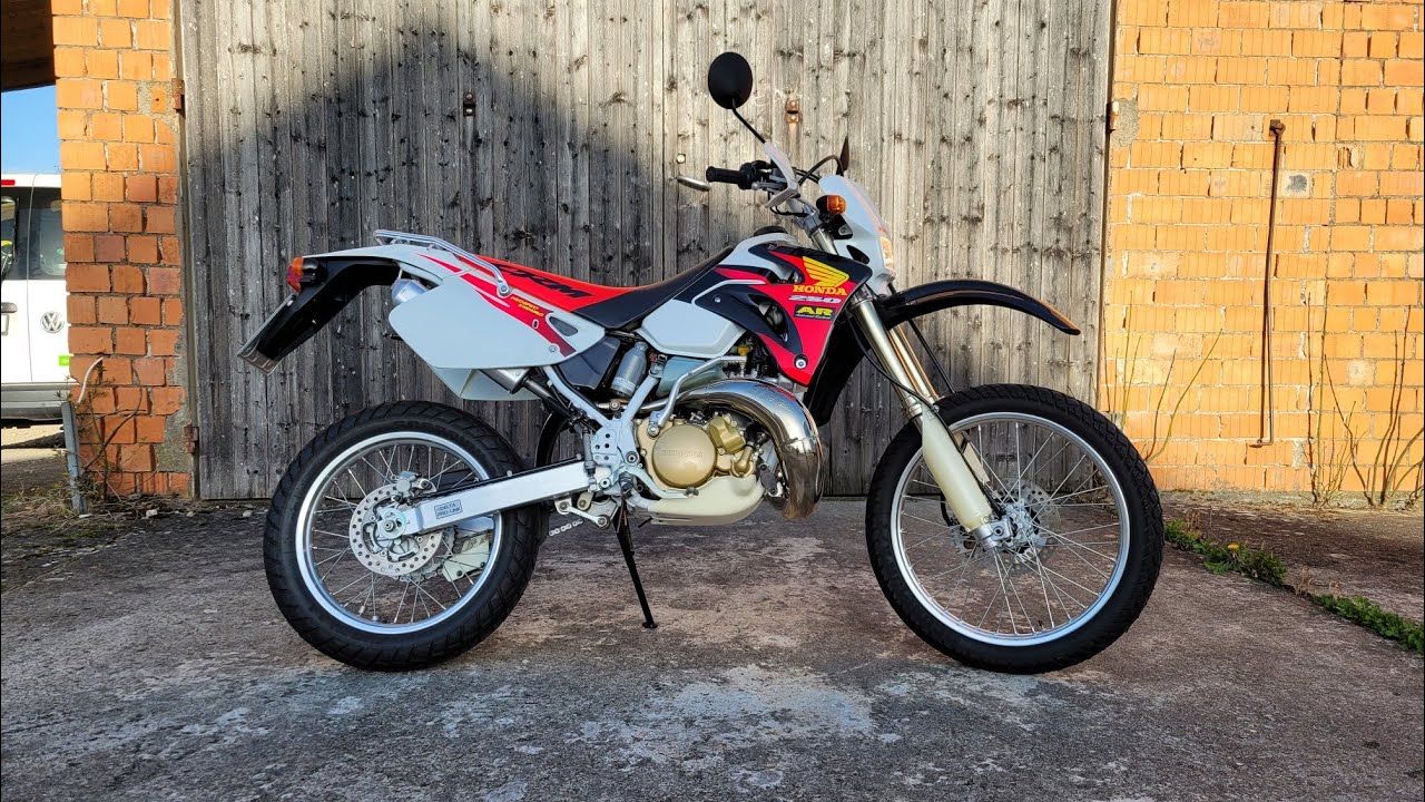 Honda CRM 250 AR / WALKAROUND - YouTube