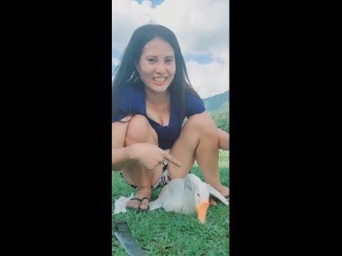 Look The Sweet Woman Butchers A Duck And Female Slaughtering And How The Process Work And She Teach 