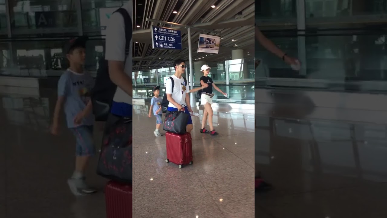 田亮一家四口 Tian Liang and his family are four