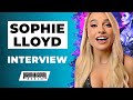 Capture de la vidéo Sophie Lloyd Interview: Imposter Syndrome, Mgk + More!