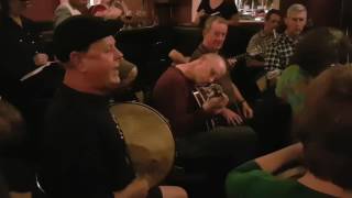 Trad Session in The Last Jar in Melbourne.