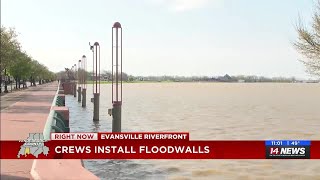 Crews begin setting up floodwalls in downtown Evansville