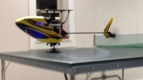 Blade Nano CPx indoor 3D flight inverted under table