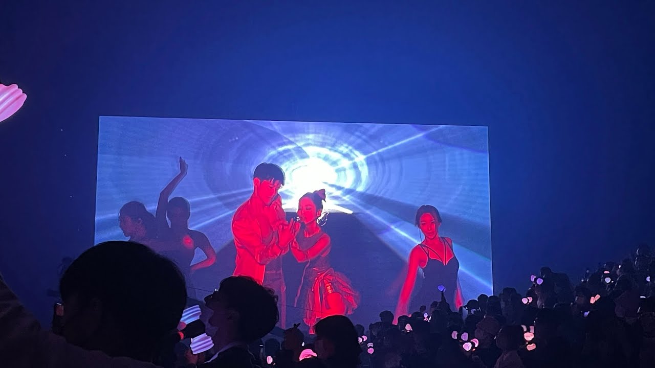 BLACKPINK Concert - Born Pink World Tour Seoul Day 2 - ‘You & Me’ (Moonlight) ‘Jennie’ New Solo