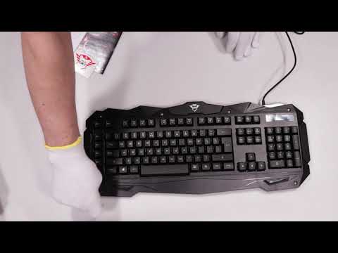 Unboxing Trust GXT 840 Myra Gaming keyboard