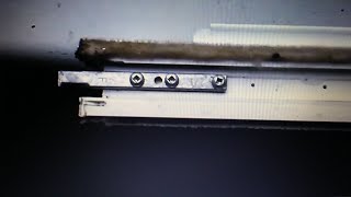 Replacing broken window pivot bar