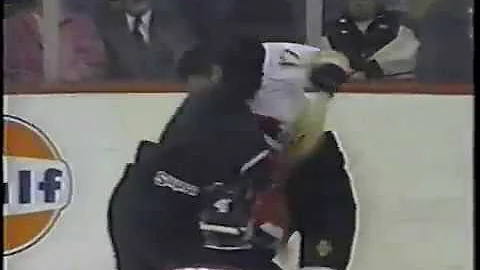 Randy McKay vs Dave Reid