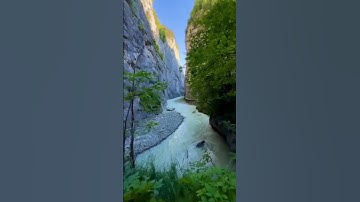 Thumbnail of Hermosos paisajes del mundo #paisajes #world #cascadas #agua #rios #paisajes