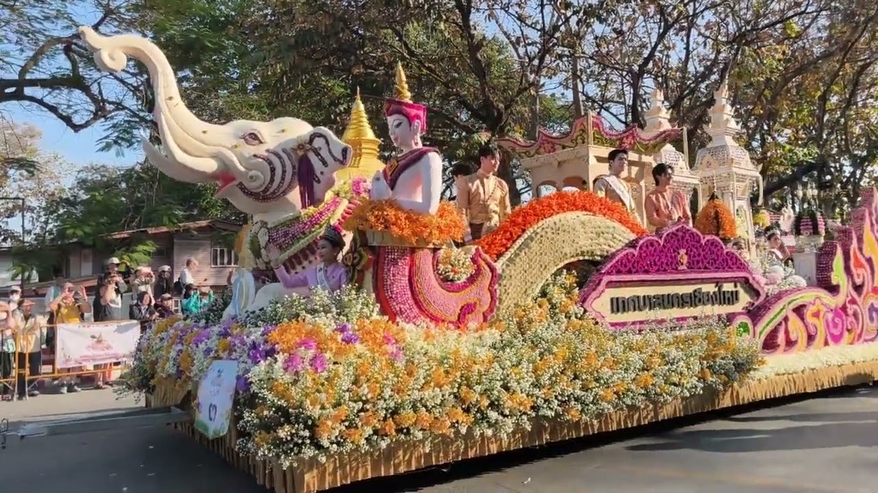 DÉFILÉ DU FESTIVAL DES FLEURS DE CHIANG MAI LE 14 FÉVRIER 2026 #chiangmai #thailand #tourism #visit 