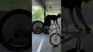 these car park jibs 😍 #bikelife #mtb #bikerlife #reels #canyonbikes #streettrial #streettrials