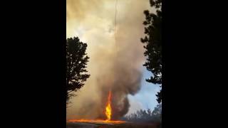 Огненный смерч в США, штат Колорадо, 14 августа 2016 (огненный торнадо, огненный вихрь)(Невероятно красивое, завораживающее природное явление, и в то же время - опасное. Подробности: http://thebestvideo.ru/fu..., 2016-08-26T19:57:41.000Z)