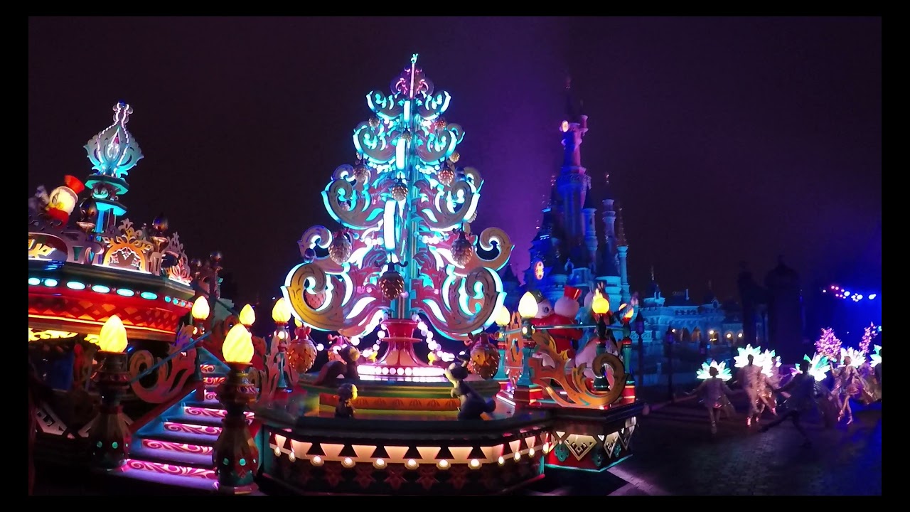Génération GG et la parade de Noël de Disneyland Paris