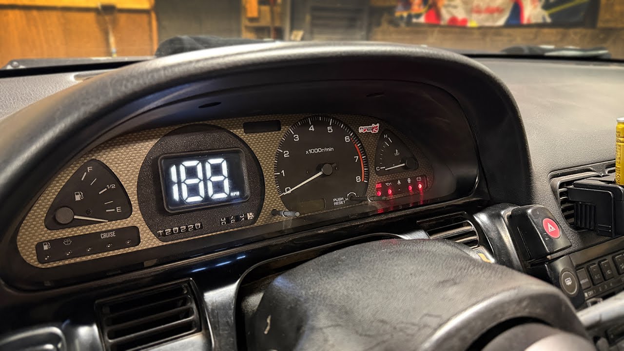 Самодельная цифровая приборная панель для моего 240sx
