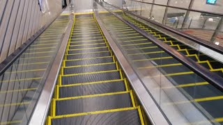 イオン幕張新都心 グランドモール4F入口下りエスカレーター  AEONmall  Makuhari New City GRANDMALL Escalator