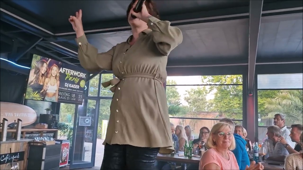 Popschlagerparty im Café Seepark Lünen Julia Bender 01 08 2025