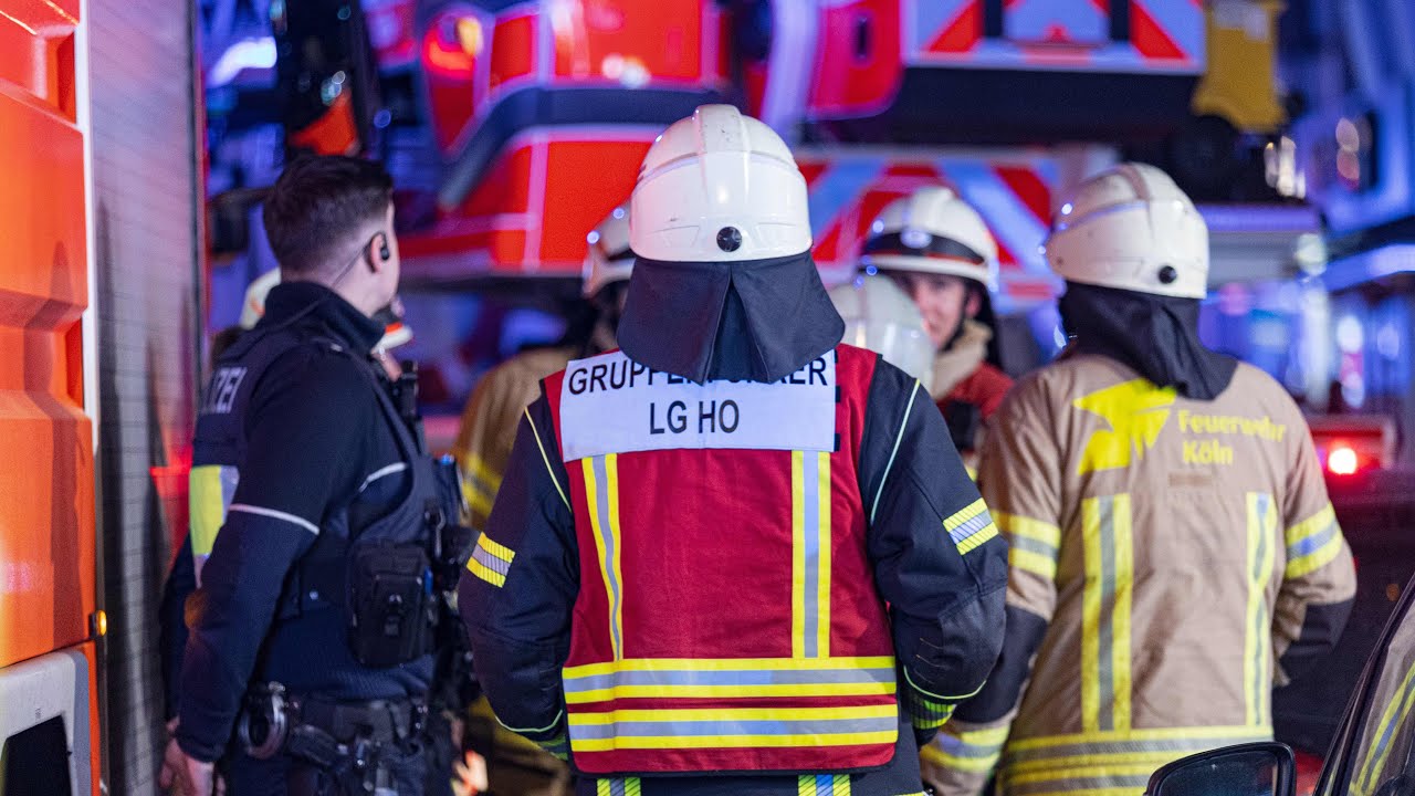 Feuerwehr Köln: Wir begleiten den Einsatzleiter an Silvester 2025/26