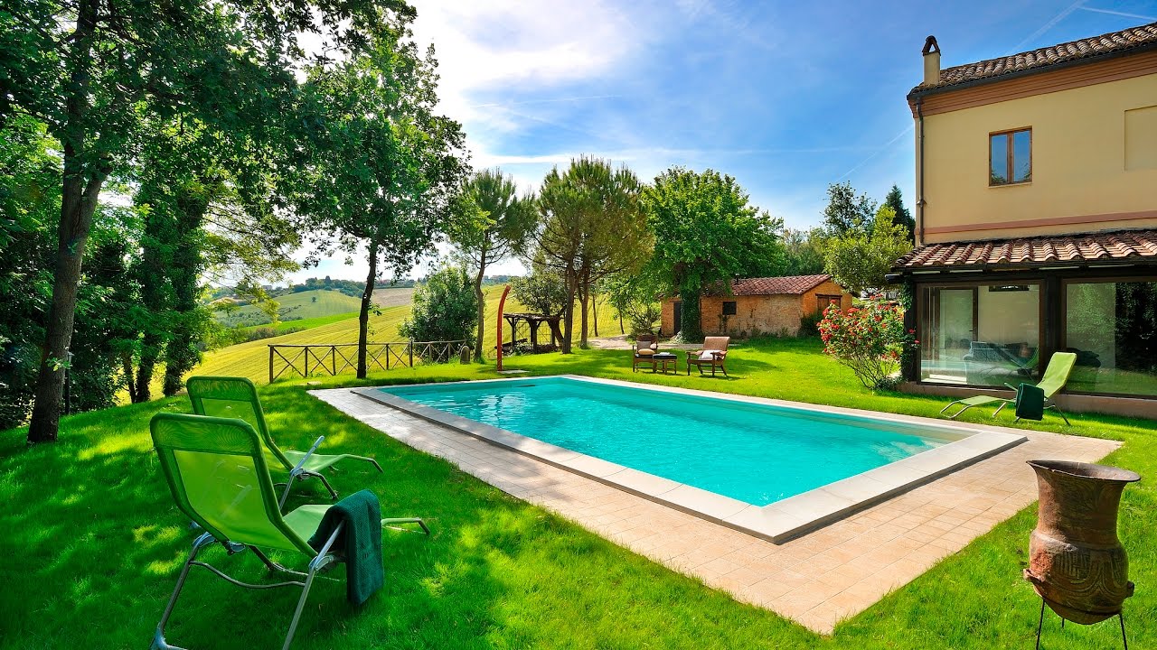 Marcheholiday – Luce tra i Faggi (Italy – Le Marche – Montemaggiore al Metauro)