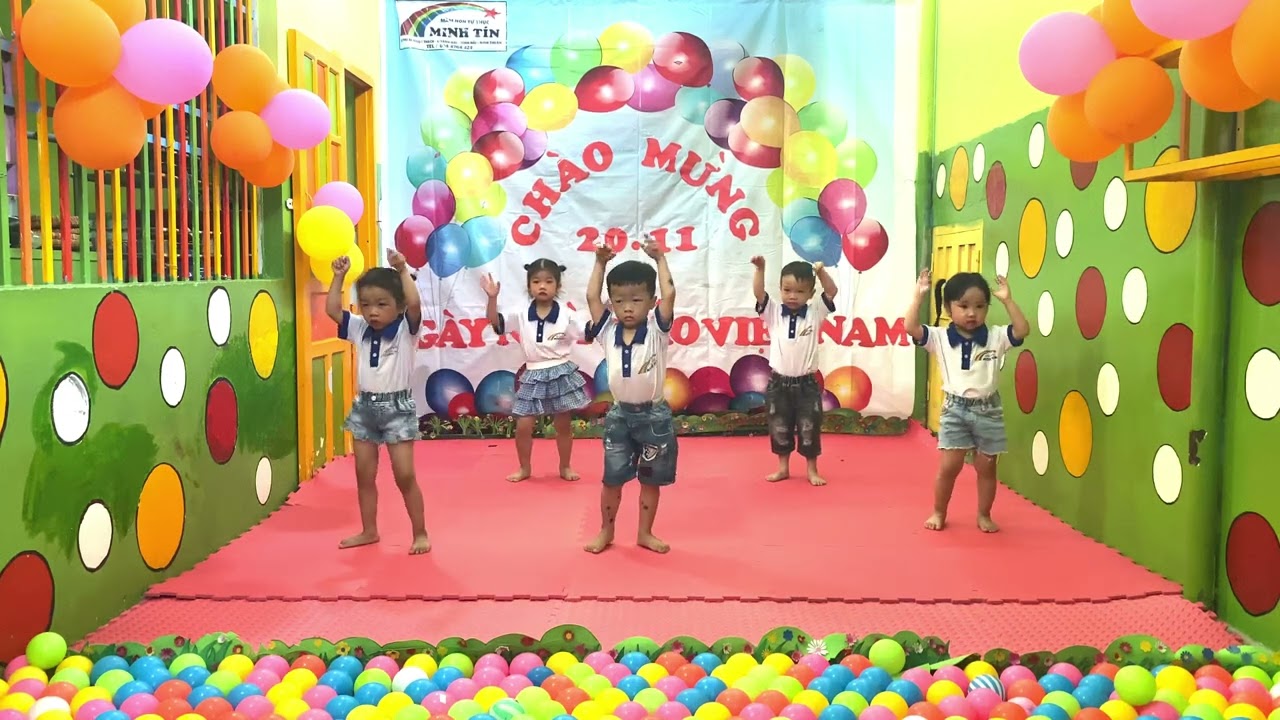 Nhảy : Barbie girl