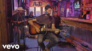 Video thumbnail of "Josh Turner - I Can Tell By The Way You Dance (Livestream Acoustic Performance)"