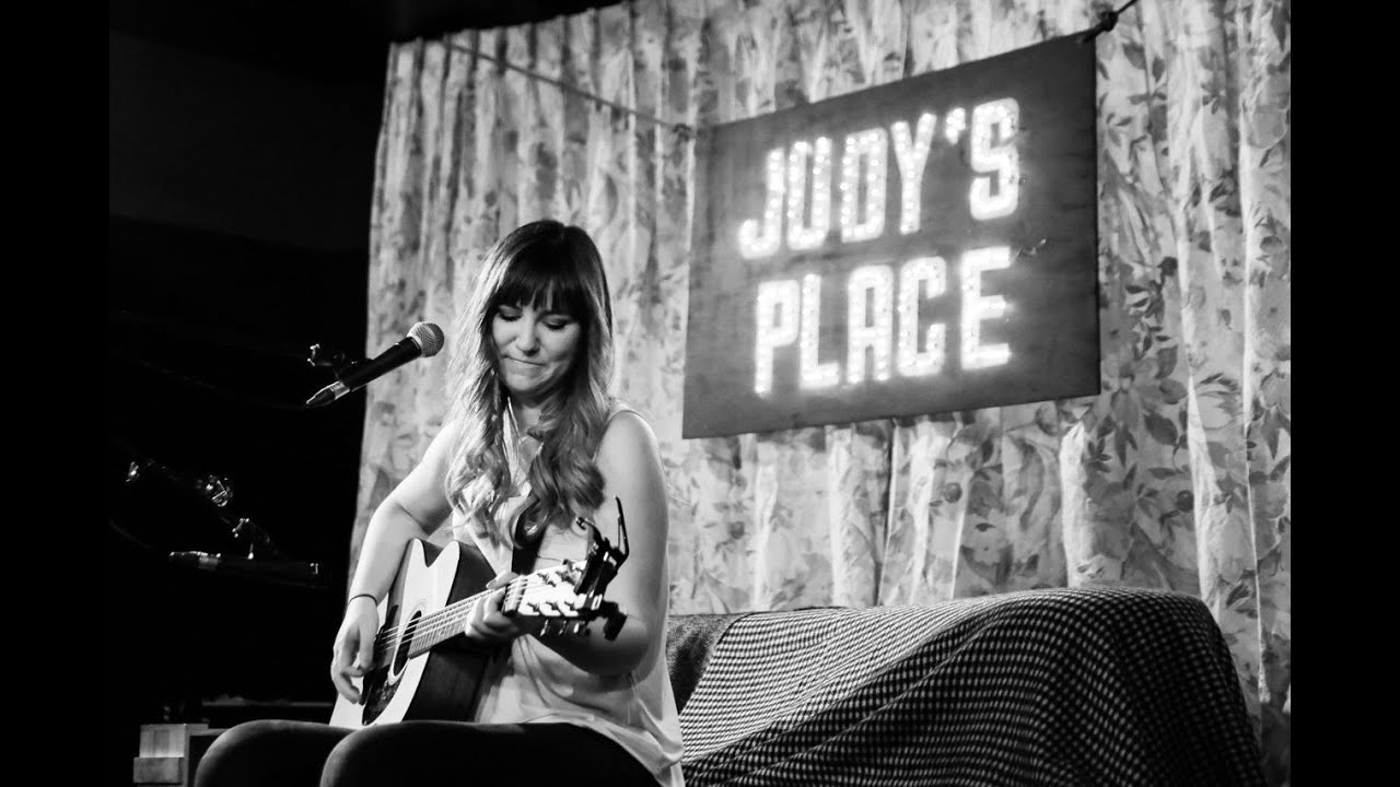 Dana Hassall - Spinning Wheels | Live @ Judy's Place