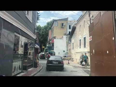 Турция. Стамбул. По дороге в отель Grand Yavuz Hotel Sultanahmet. Узкие улочки Стамбула