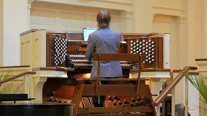 Wesley Howell - Bach Prelude in C major BWV 553