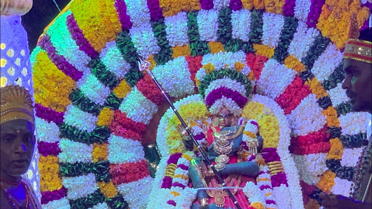 இன்று அம்பாள் வெளி வீதி உலா வருகிறார் 05-08-2025