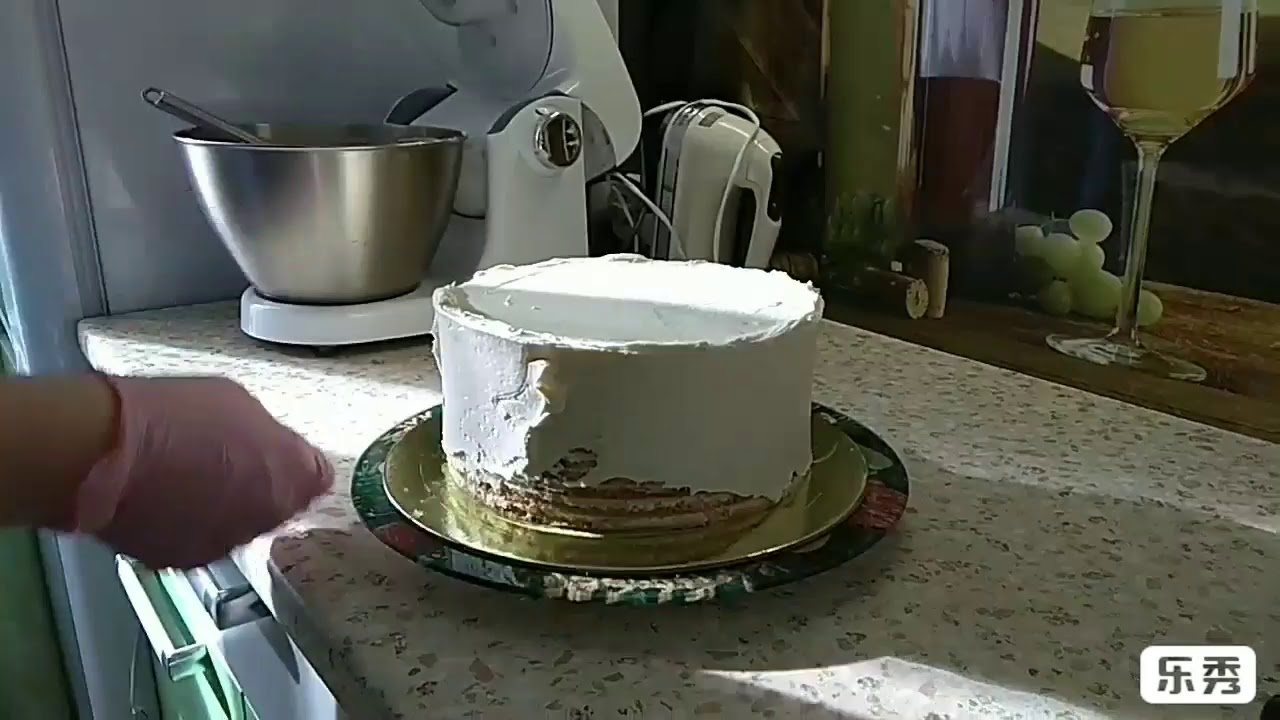 выравниваем торт видео. выравниватель для торта. выравниваем торт видео. курсы по выравниваю торта.