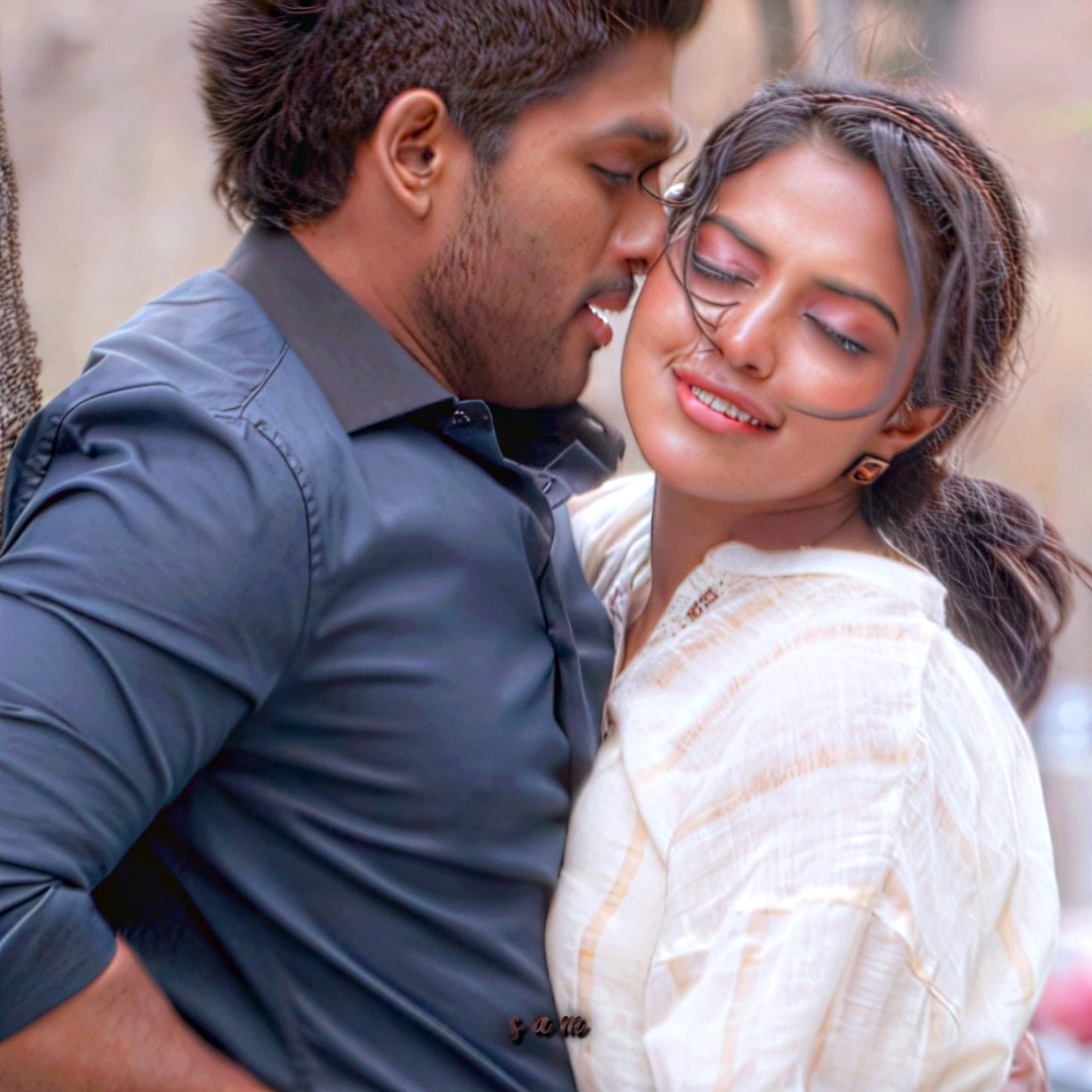 💘లవ్ మోషన్ వీడియోలు - ShareChat