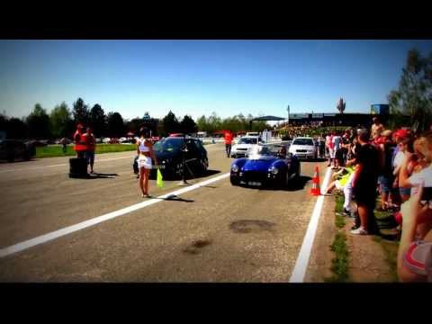 AC Cobra vs