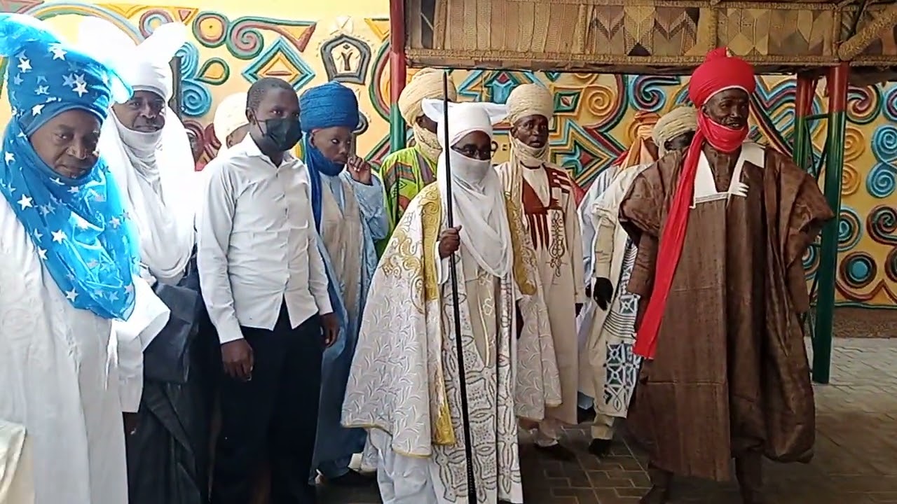 Zuwan sarkin Kano Khalifa Muhammadu Sunusi II masaratanr zazzau