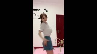 快手直播录像丹妮Babe18 性感跳舞 Sexy Dancing - Paradox 性感女神抖胸舞