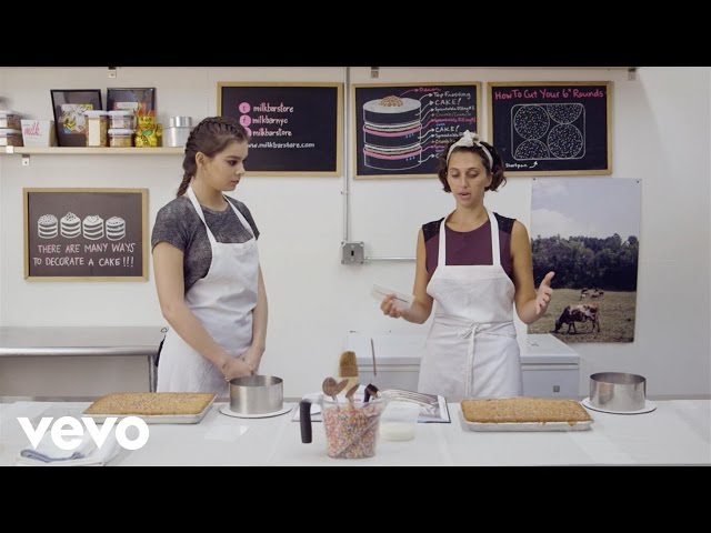 Hailee Steinfeld - Cake Making (Vevo LIFT) class=