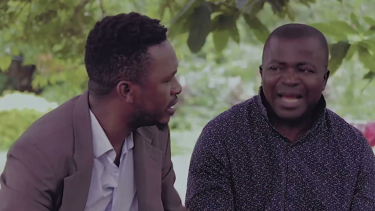 Ton père décède,  ton ex apporte le cercueil et c'est là  où on met ton père. Ton mari doit danser? 