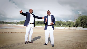 Paul Mwazembe Ft Christopher Mwahangila - Wewe Ni Mungu (Official Music Video)