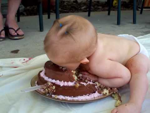 EATING CAKES! Crispy Chocolate & Strawberry Fruit Cake - Sweet Dessert  Mukbang w/ Asmr Eating Sounds - YouTube
