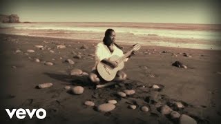 Video thumbnail of "Elida Almeida - Nta Konsigui (Clip officiel)"