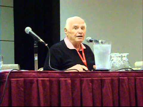 Toronto FanExpo 2010 - Featuring ERNEST BORGNINE Q...