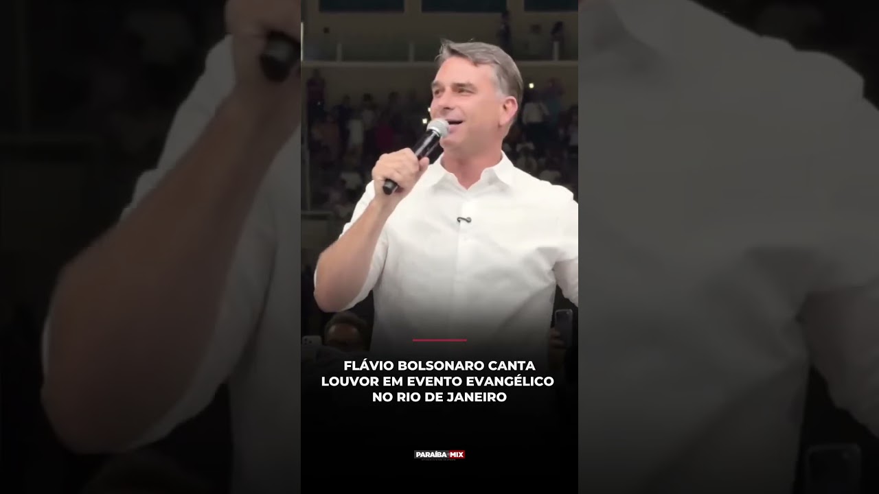 FLÁVIO BOLSONARO CANTA LOUVOR EM EVENTO EVANGÉLICONO RIO DE JANEIRO